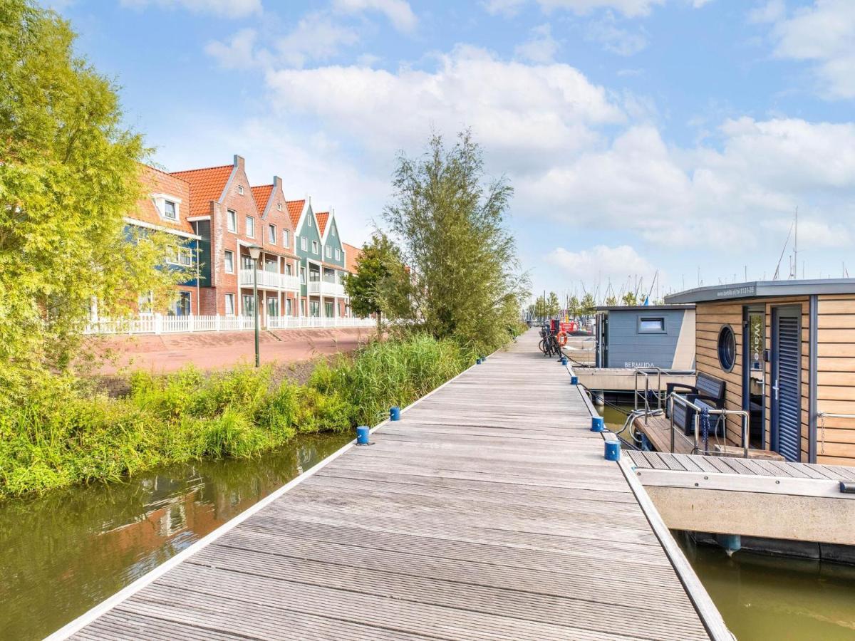 Comfortable Houseboat In Volendam Marina Kültér fotó